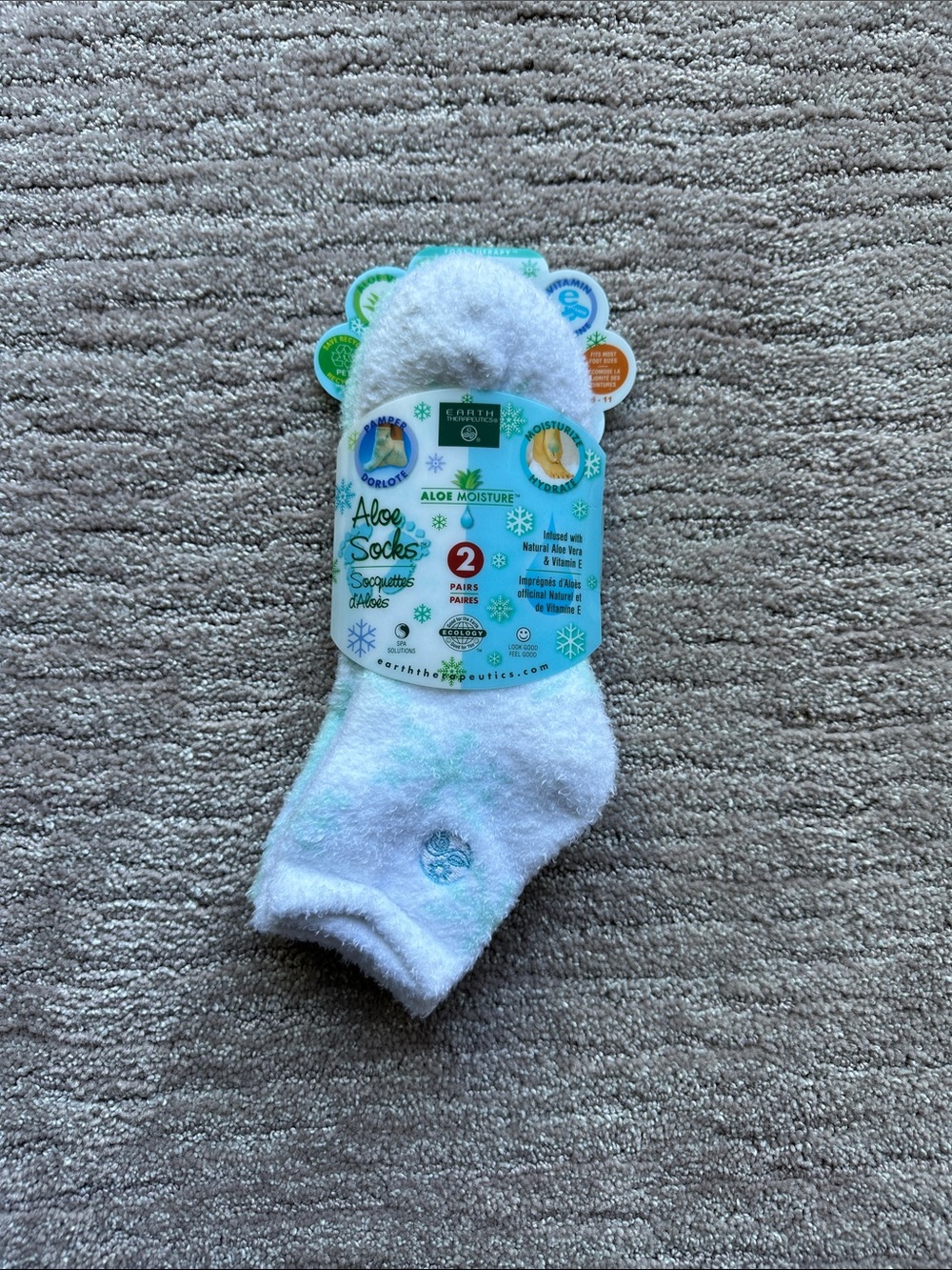 Aloe Moisture Cozy Socks - White with Mint Detail